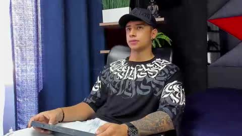 jaze_bradley online show from November 2025 05:12:02 PM