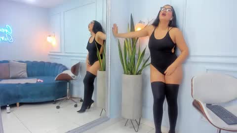 Snapshot of jazmine_21 chatting on February 2025 04:12:02 AM Jasmine online show from February 2025 04:12:02 AM