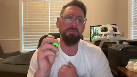 Snapshot of jazmine_jr_cruz chatting on May 2026 01:27:02 PM jazmine_jr_cruz online show from May 2026 01:27:02 PM