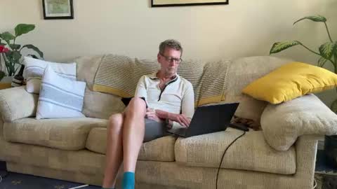 Jon online show from April 2026 02:07:01 PM