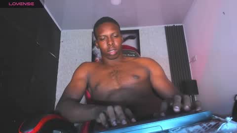 Snapshot of jd_thebaby chatting on January 2025 03:21:01 PM jd thebaby online show from January 2025 03:21:01 PM