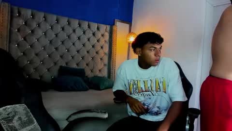 jhon online show from October 2025 10:43:02 PM