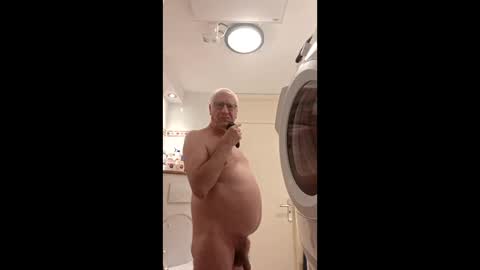 Snapshot of jdegroot056 chatting on June 2026 05:53:02 AM Daddy J online show from June 2026 05:53:02 AM