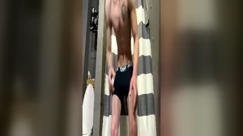 jdick2005 online show from June 2026 08:06:02 AM