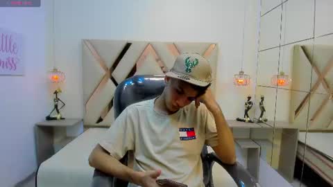 jdwhite18 online show from July 2026 01:29:01 AM