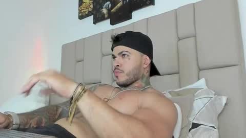 Snapshot of jean_lopez chatting on September 2025 07:21:02 AM Jean axelcrow Modelo Independiente online show from September 2025 07:21:02 AM