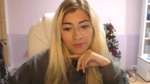 Snapshot of jean_monroe chatting on February 2025 03:45:01 AM Jean online show from February 2025 03:45:01 AM