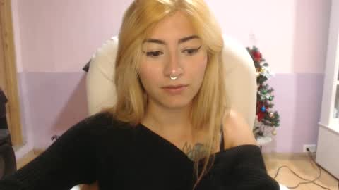 Snapshot of jean_monroe chatting on February 2025 11:13:02 PM Jean online show from February 2025 11:13:02 PM