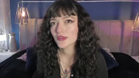 Jean online show from September 2025 07:47:02 PM