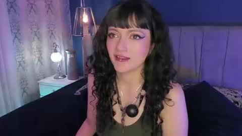 Jean online show from September 2025 07:59:01 PM