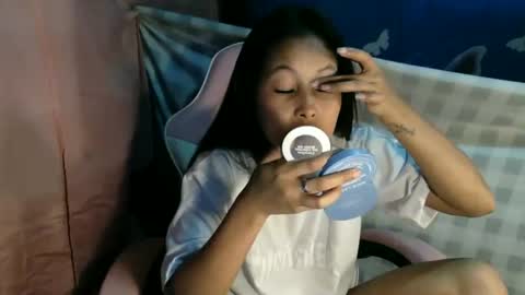 Snapshot of jeanny_babe chatting on May 2026 01:17:02 PM jeanny_babe online show from May 2026 01:17:02 PM