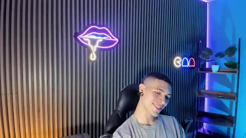 Jeff  online show from October 2025 01:32:01 PM