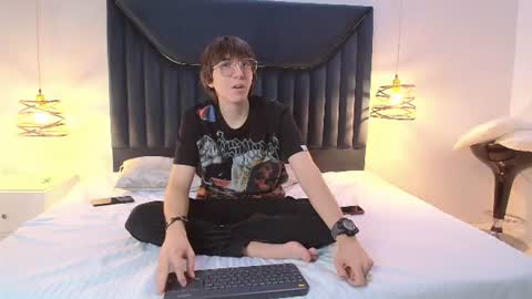 Snapshot of jeffbellfort chatting on July 2026 07:54:01 PM JeffBellfort online show from July 2026 07:54:01 PM