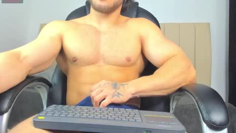 Snapshot of jeicob_gagnon chatting on April 2026 08:24:01 AM jeicob gagnon online show from April 2026 08:24:01 AM
