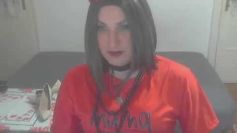 Snapshot of jellena87 chatting on January 2025 09:37:01 PM Jellena online show from January 2025 09:37:01 PM