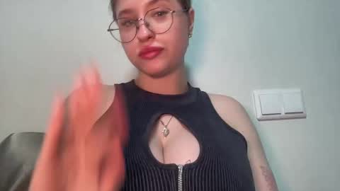 Inna  online show from February 2025 05:27:01 PM