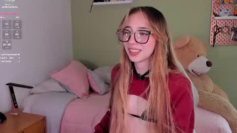 Snapshot of jelly_w5 chatting on June 2026 01:49:01 AM Jelly online show from June 2026 01:49:01 AM