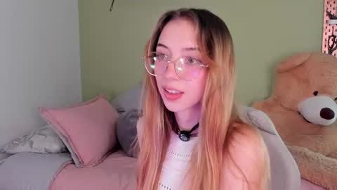 Snapshot of jelly_w5 chatting on July 2026 01:54:01 AM Jelly online show from July 2026 01:54:01 AM