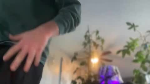 Snapshot of jellyfishfun chatting on November 2025 03:11:01 PM Guy Jones online show from November 2025 03:11:01 PM