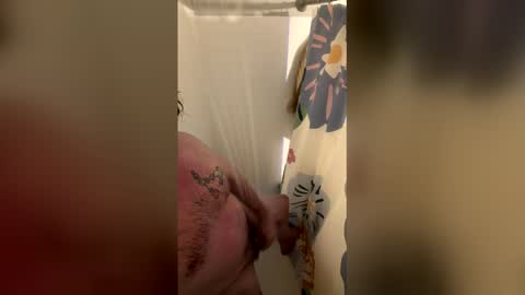 Snapshot of jellyfishfun chatting on December 2025 04:07:02 AM Guy Jones online show from December 2025 04:07:02 AM