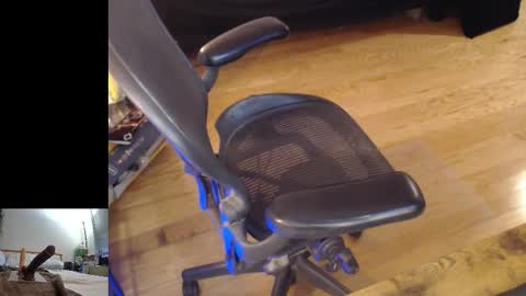 Snapshot of jenandjamesnyc chatting on January 2026 01:02:02 PM PegMePlease online show from January 2026 01:02:02 PM