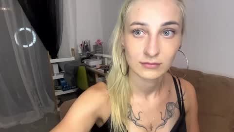 Snapshot of jenetrigg chatting on July 2026 09:42:01 PM Joani online show from July 2026 09:42:01 PM