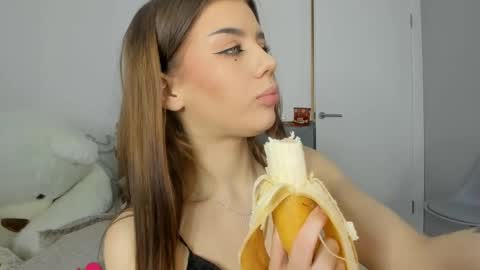 Dolly online show from February 2025 04:21:01 PM