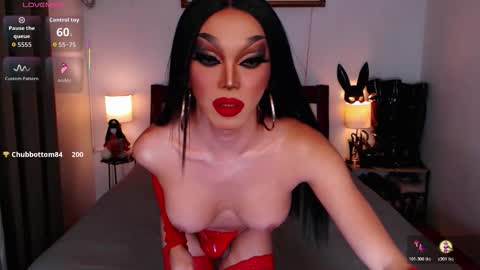 Snapshot of jenifers_body chatting on October 2025 08:25:01 PM Queen Jenifer online show from October 2025 08:25:01 PM