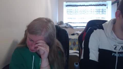 JenisAndPeter online show from April 2026 05:36:02 AM