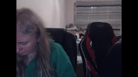 JenisAndPeter online show from April 2026 08:09:02 PM