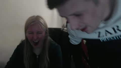 Snapshot of jenisandpeter chatting on May 2026 06:13:01 PM JenisAndPeter online show from May 2026 06:13:01 PM