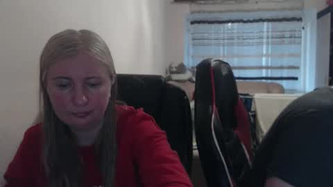 Snapshot of jenisandpeter chatting on May 2026 05:18:02 PM JenisAndPeter online show from May 2026 05:18:02 PM