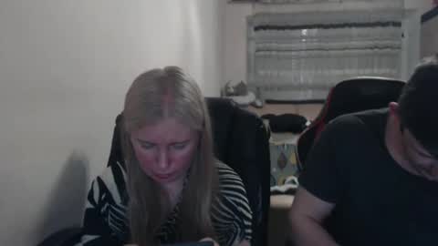 Snapshot of jenisandpeter chatting on May 2026 07:41:02 PM JenisAndPeter online show from May 2026 07:41:02 PM