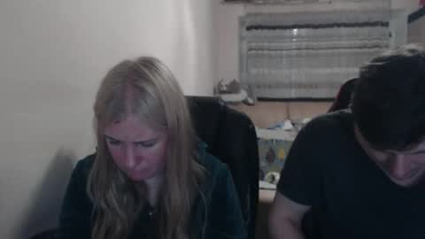 Snapshot of jenisandpeter chatting on May 2026 07:42:02 PM JenisAndPeter online show from May 2026 07:42:02 PM