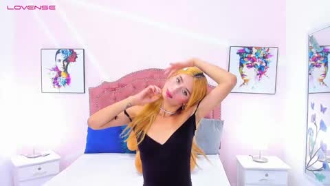 Snapshot of jenna_windsor chatting on February 2025 02:49:01 PM Jenna online show from February 2025 02:49:01 PM