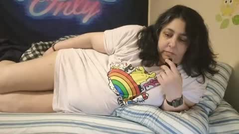 Snapshot of jennabrady chatting on June 2026 08:52:01 AM Dragon Queen. Be my Dragon -- and online show from June 2026 08:52:01 AM