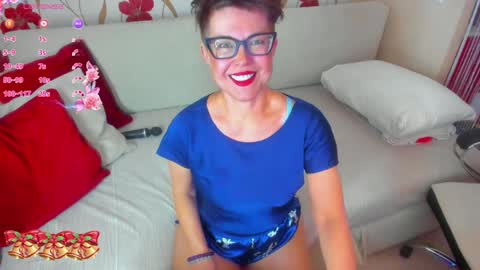 Jenn online show from December 2024 09:29:02 AM