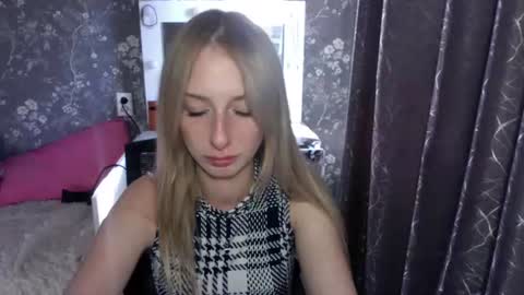Snapshot of jennalomer chatting on June 2026 04:27:01 PM Jenna online show from June 2026 04:27:01 PM