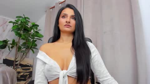 JennaPrice online show from January 2026 05:43:02 AM