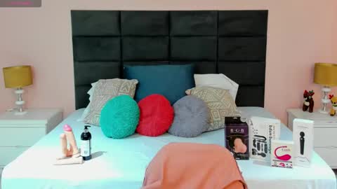 jenner_madison online show from November 2025 11:05:02 AM