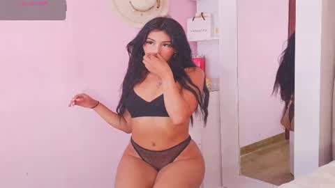 Snapshot of jenner_mills chatting on June 2026 08:09:02 PM Jenner online show from June 2026 08:09:02 PM