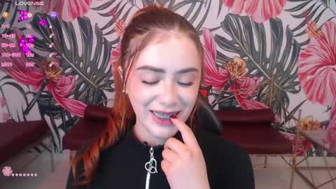 Snapshot of jenni_arango chatting on May 2026 01:28:01 PM Jenny online show from May 2026 01:28:01 PM