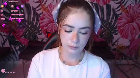 Snapshot of jenni_arango chatting on May 2026 01:07:01 PM Jenny online show from May 2026 01:07:01 PM
