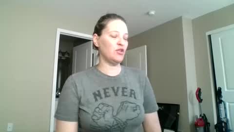 Snapshot of jennibean6996 chatting on February 2025 01:44:01 PM Jennibean6996 online show from February 2025 01:44:01 PM