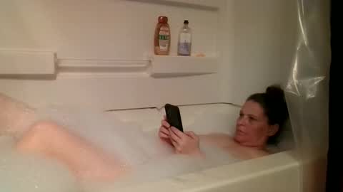 Snapshot of jennibean6996 chatting on October 2025 01:06:02 AM Jennibean6996 online show from October 2025 01:06:02 AM