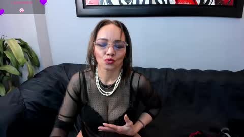 Jennie online show from September 2025 12:06:01 PM