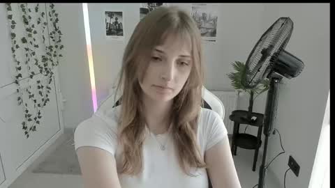 Snapshot of jenniestar chatting on June 2026 12:21:02 PM Karla online show from June 2026 12:21:02 PM