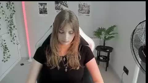 Snapshot of jenniestar chatting on July 2026 01:39:01 PM Karla online show from July 2026 01:39:01 PM