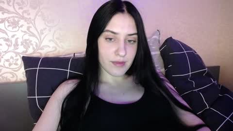 Snapshot of jennifeeeer chatting on February 2025 11:06:01 PM Helen online show from February 2025 11:06:01 PM