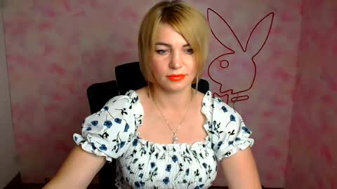 Snapshot of jennifer_cuttie chatting on July 2026 11:38:02 AM Jennifer online show from July 2026 11:38:02 AM